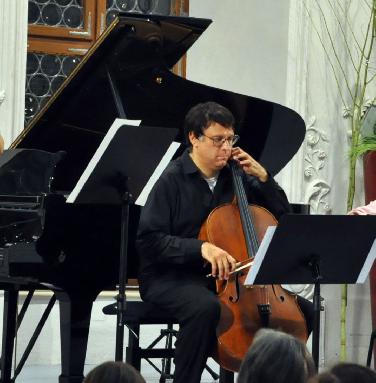 Prof. Alexander Suleiman (Cello) im Gespräch  